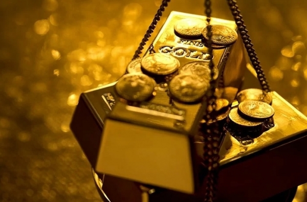 Giá vàng hôm nay 14/4: Chạm mức cao kỷ lục