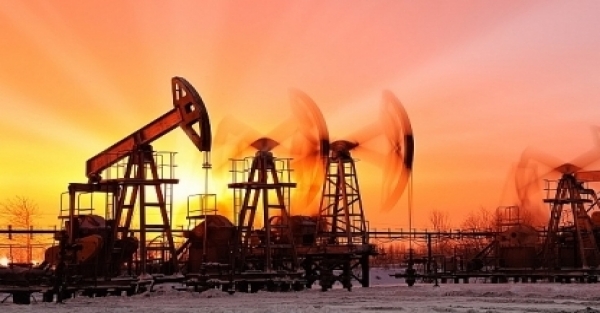 Giá xăng dầu hôm nay (21/4): Giá dầu thế giới tiếp tục giảm nhẹ