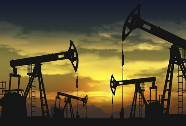 Giá xăng dầu hôm nay 27/4: Dầu thô tiếp đà giảm