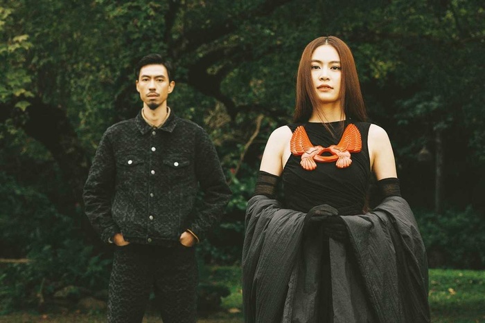 Nếu về chung một nhà, Hoàng Thùy Linh và Đen Vâu sở hữu khối tài sản "khủng" cỡ nào? Nếu về chung một nhà, Hoàng Thùy Linh và Đen Vâu sở hữu khối tài sản "khủng" cỡ nào?