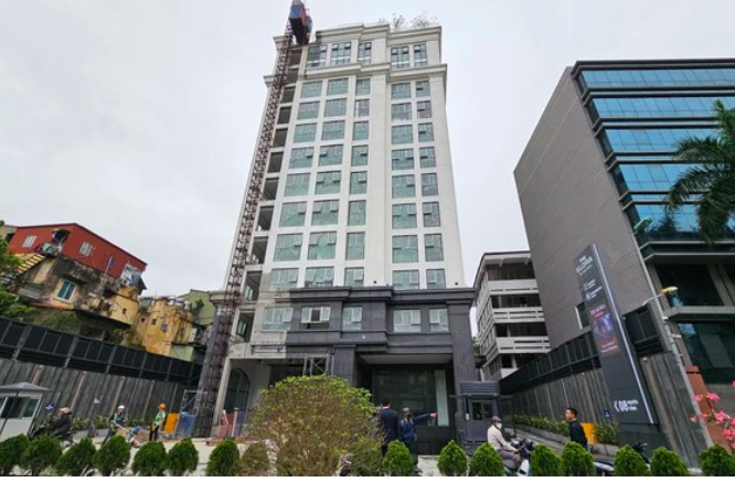 Tin bất động sản ngày 13/4: Dự án Tổ hợp nhà ở và văn phòng Miracle Tower liên tiếp chậm tiến độ Tin bất động sản ngày 13/4: Dự án Tổ hợp nhà ở và văn phòng Miracle Tower liên tiếp chậm tiến độ