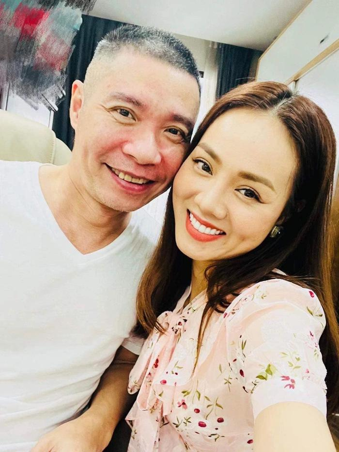 Bà xã NSND Công Lý báo tín hiệu mừng về sức khỏe của chồng Bà xã NSND Công Lý báo tín hiệu mừng về sức khỏe của chồng