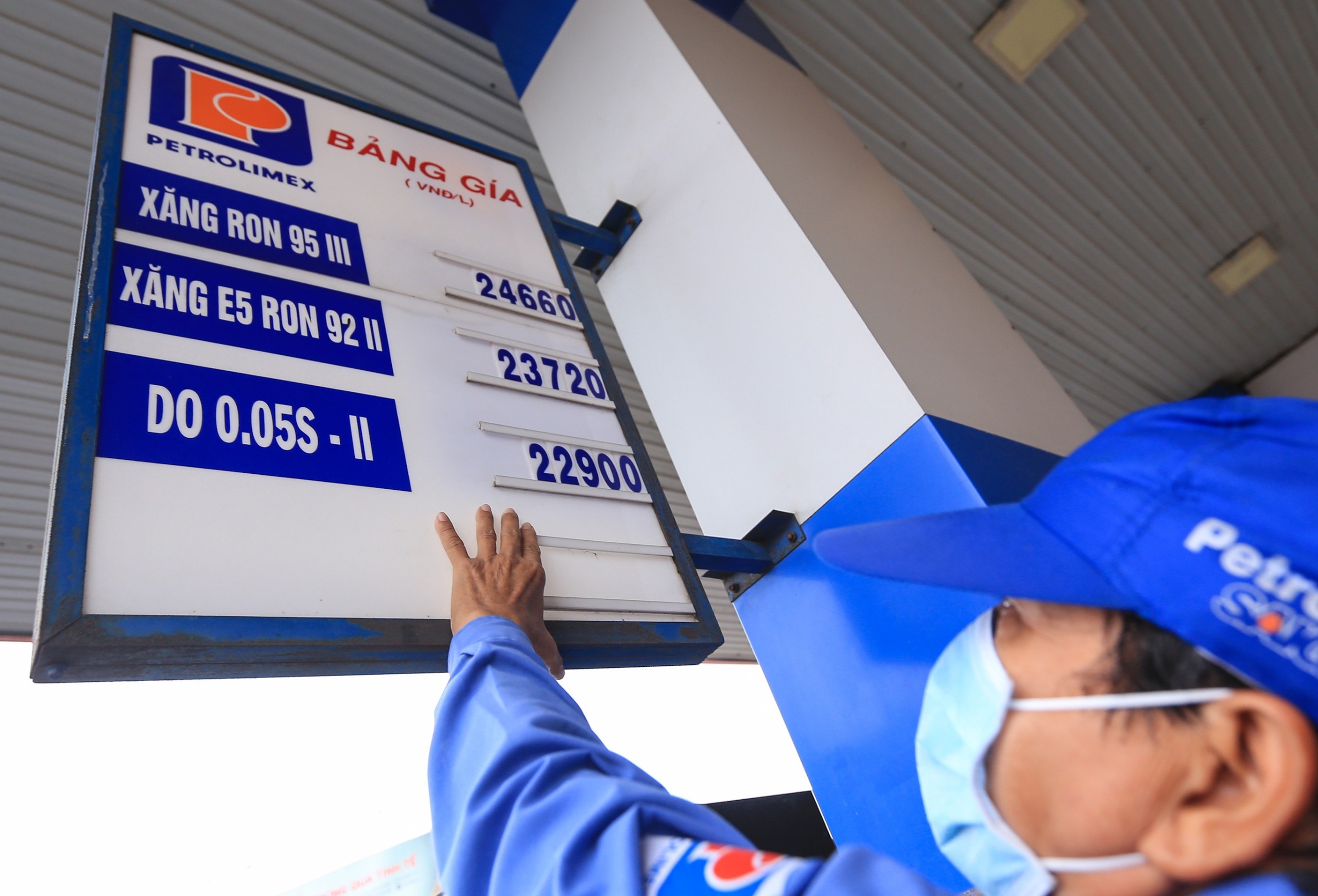 Giá xăng dầu hôm nay 28/4: Giá dầu tăng mạnh Giá xăng dầu hôm nay 28/4: Giá dầu tăng mạnh