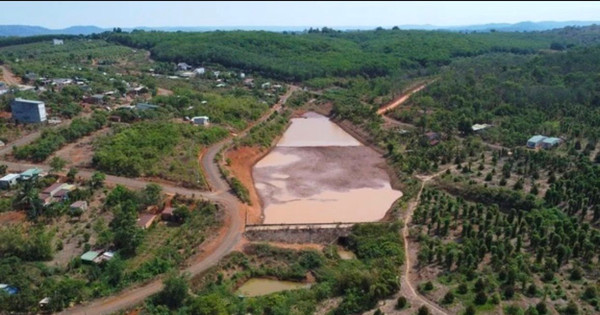 Bình Phước: Nắng hạn kéo dài, người dân xã biên giới thiếu nước sinh hoạt trầm trọng Bình Phước: Nắng hạn kéo dài, người dân xã biên giới thiếu nước sinh hoạt trầm trọng