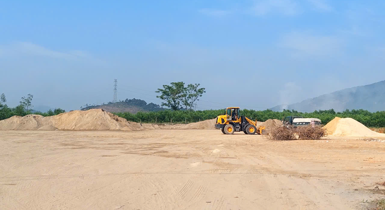 Hà Tĩnh: Cát xây dựng khan hiếm, người dân và doanh nghiệp gặp khó Hà Tĩnh: Cát xây dựng khan hiếm, người dân và doanh nghiệp gặp khó