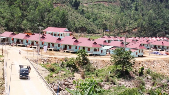 Tập trung nguồn lực, tái định cư cho hàng nghìn người dân vùng sạt lở