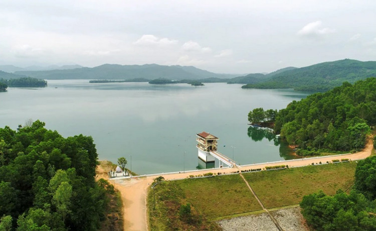 Khai thác hiệu quả, bảo đảm vận hành hệ thống hồ chứa Khai thác hiệu quả, bảo đảm vận hành hệ thống hồ chứa