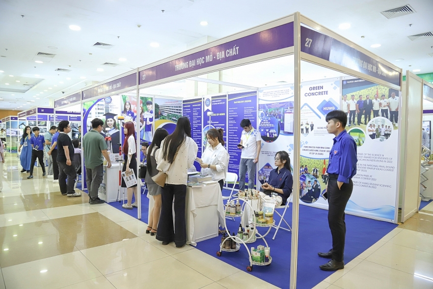 Khai mạc Triển lãm Quốc tế Xây dựng, Công nghiệp mỏ và Giao thông (Contech Vietnam 2025) Khai mạc Triển lãm Quốc tế Xây dựng, Công nghiệp mỏ và Giao thông (Contech Vietnam 2025)