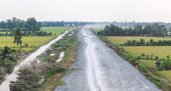 Đẩy nhanh giải phóng mặt bằng, khai thác vật liệu xây dựng phục vụ thi công các dự án Đẩy nhanh giải phóng mặt bằng, khai thác vật liệu xây dựng phục vụ thi công các dự án