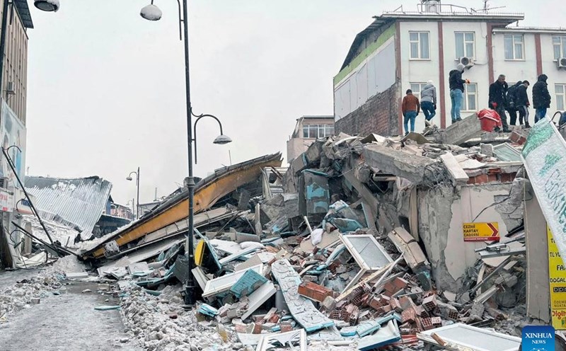 Chuyên gia: Động đất tại Istanbul là dấu hiệu của các trận động đất lớn hơn Chuyên gia: Động đất tại Istanbul là dấu hiệu của các trận động đất lớn hơn