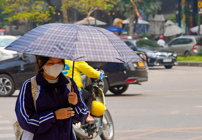 Nắng nóng gia tăng và kéo dài đến tháng 8