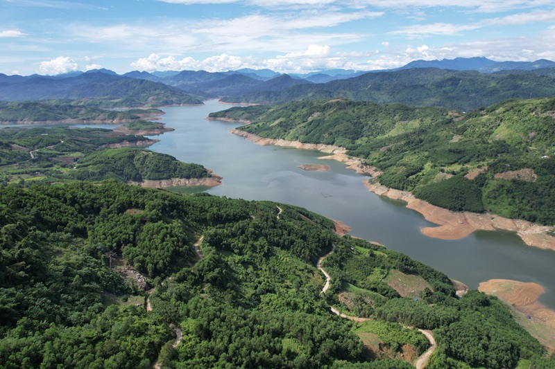 Đà Nẵng phát triển sinh kế bền vững cho người dân lưu vực hồ thủy điện Đà Nẵng phát triển sinh kế bền vững cho người dân lưu vực hồ thủy điện