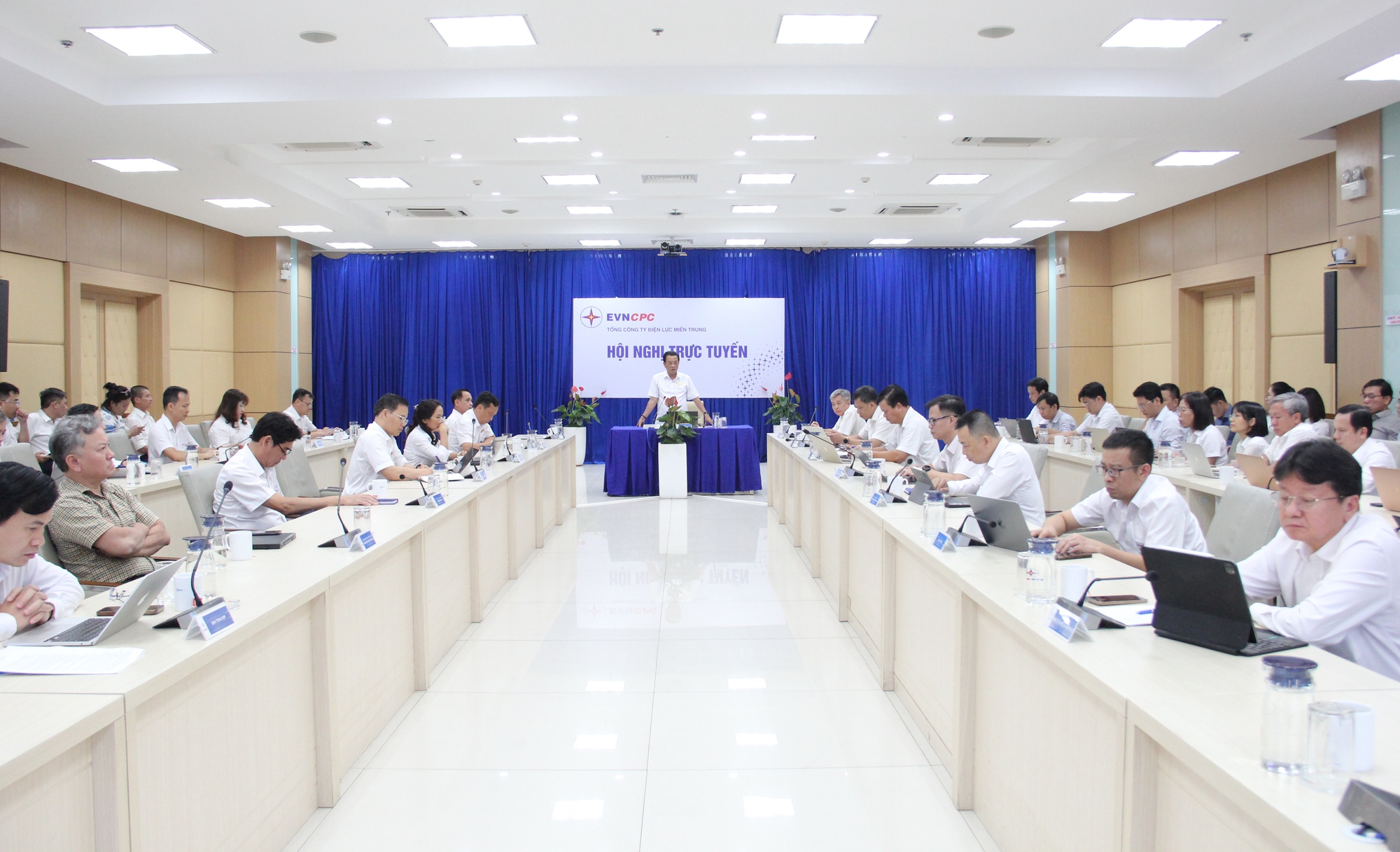 EVNCPC: Giữ dòng điện an toàn, liên tục giữa cao điểm nắng nóng EVNCPC: Giữ dòng điện an toàn, liên tục giữa cao điểm nắng nóng