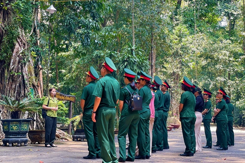Về miền di sản Chiến khu Đ