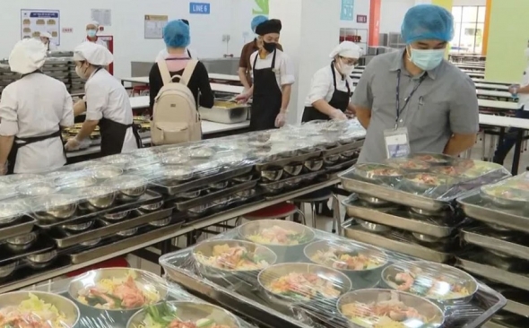 Siết chặt quản lý an toàn thực phẩm tại bếp ăn tập thể, thức ăn đường phố