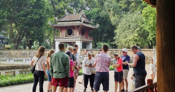 Hà Nội thu hút du khách với điểm đến di sản và "hành trình du lịch xanh" dịp nghỉ lễ