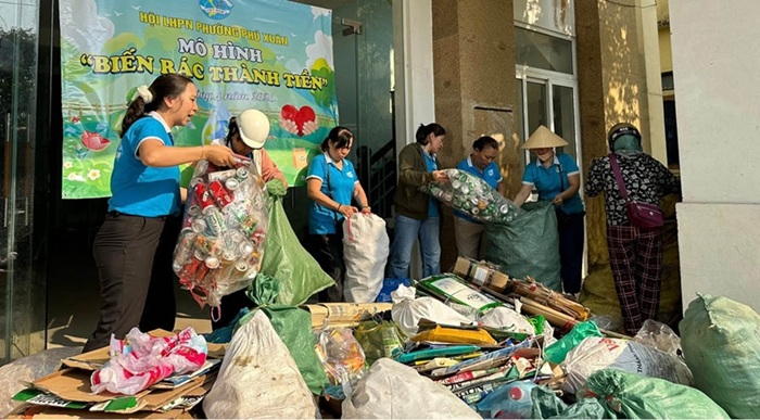 Quản lý chất thải nhựa, khuyến khích người dân sử dụng sản phẩm thân thiện môi trường