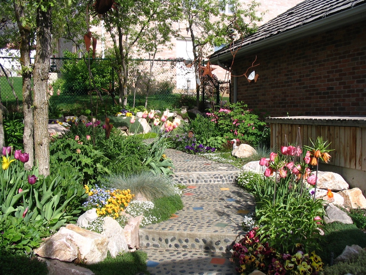 Tử vi vòng quay công nghệ ngày 1/5/2026: Tuổi Thân căng thẳng mệt mỏi, tuổi Sửu cải thiện sức khỏe