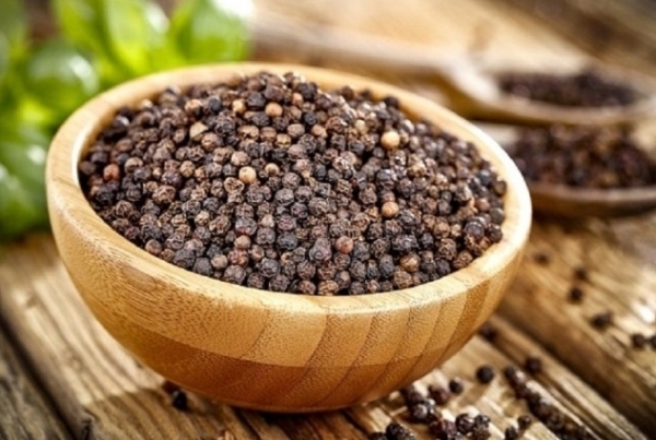 Giá tiêu hôm nay 2/5: Thị trường trong nước ổn định