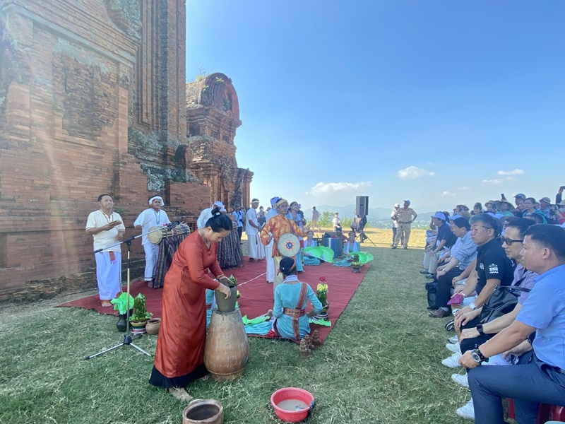 Bình Định: Trải nghiệm chuyến tàu du lịch Hành trình văn hóa về miền Đất Võ Bình Định: Trải nghiệm chuyến tàu du lịch Hành trình văn hóa về miền Đất Võ