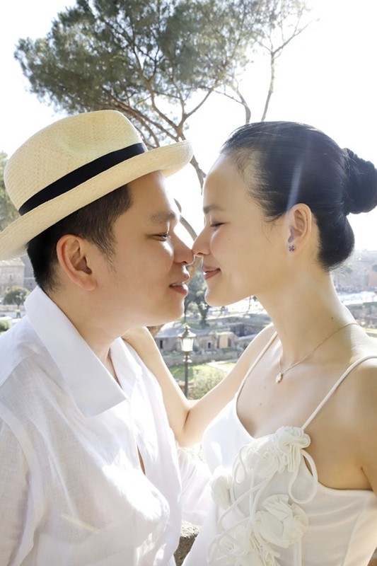 Siêu mẫu Tuyết Lan xác nhận mang bầu con đầu lòng Siêu mẫu Tuyết Lan xác nhận mang bầu con đầu lòng