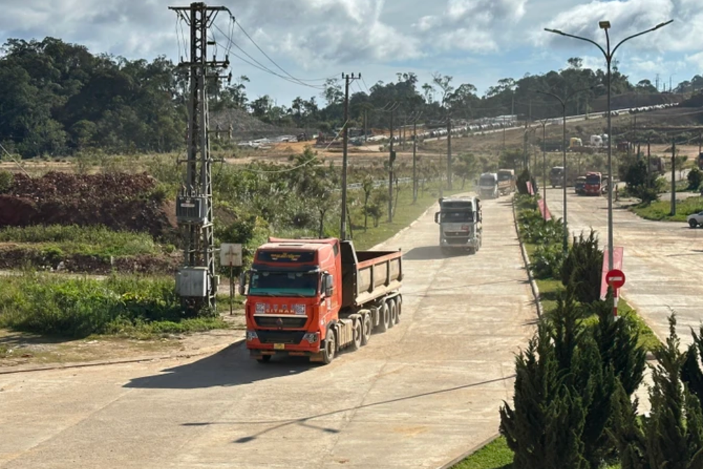 Điểm tin xây dựng - bất động sản ngày 17/5: Nhiều sai phạm tại dự án Khu thương mại Việt Lào Điểm tin xây dựng - bất động sản ngày 17/5: Nhiều sai phạm tại dự án Khu thương mại Việt Lào