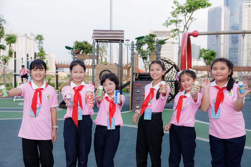 Vinamilk đồng hành cùng thiếu nhi cháu ngoan Bác Hồ hướng đến kỷ niệm 135 năm ngày sinh nhật Bác