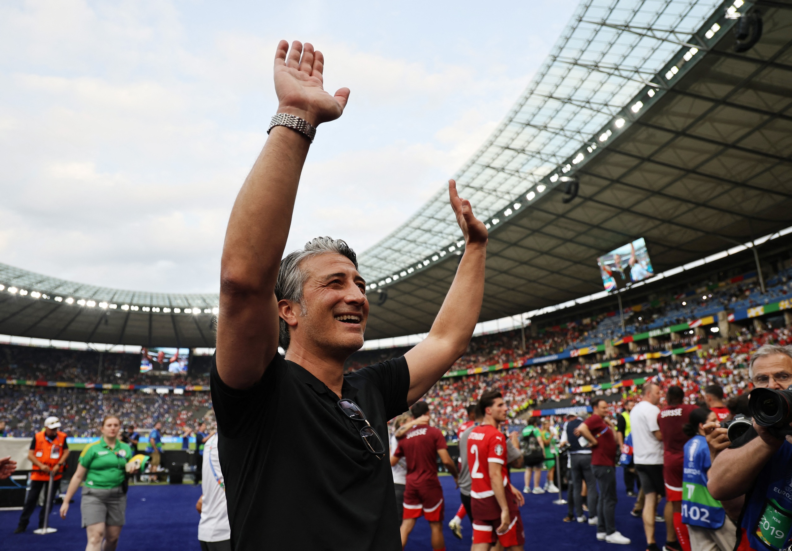 HLV Thụy Sĩ ngỡ ngàng vì Ý đã quá thụ động, HLV Spalletti nhận lỗi nhưng...