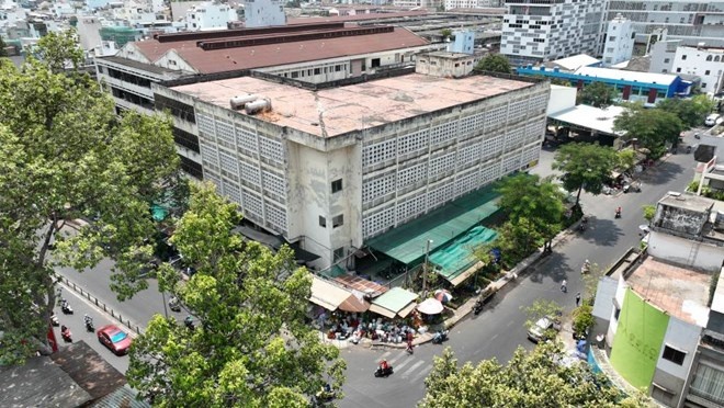 Tin Xây dựng - bất động sản tuần qua: TPHCM thu hồi gần 288.000 m2 đất của cơ quan, đơn vị Tin Xây dựng - bất động sản tuần qua: TPHCM thu hồi gần 288.000 m2 đất của cơ quan, đơn vị