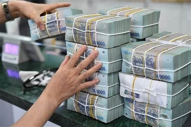 Điểm tin ngân hàng ngày 4/6: Nhiều áp lực khiến mặt bằng lãi suất khó giảm sâu trong thời gian tới Điểm tin ngân hàng ngày 4/6: Nhiều áp lực khiến mặt bằng lãi suất khó giảm sâu trong thời gian tới