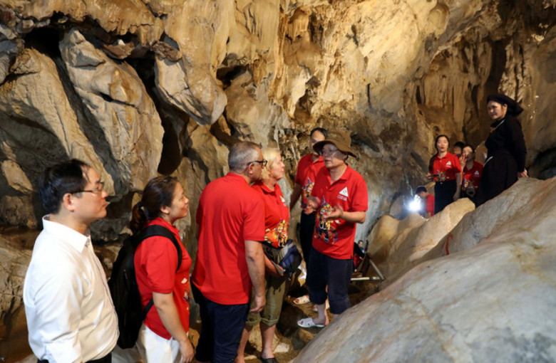 Khai thác thế mạnh di sản địa chất phát triển du lịch Khai thác thế mạnh di sản địa chất phát triển du lịch