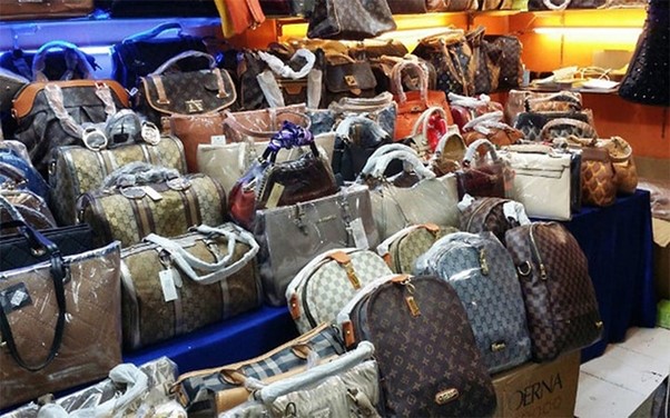 Thích "nổ", nhiều người tiêu dùng tiếp tay cho hàng giả Thích "nổ", nhiều người tiêu dùng tiếp tay cho hàng giả