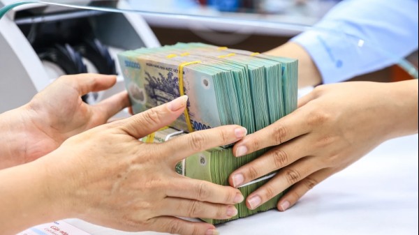 Điểm tin ngân hàng tuần qua:  Tăng hạn mức vay không tài sản bảo đảm lên 300 triệu đồng cho cá nhân