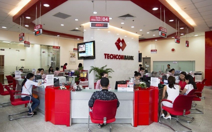 Điểm tin ngân hàng ngày 28/6: VietABank sắp niêm yết gần 540 triệu cổ phiếu trên sàn HOSE