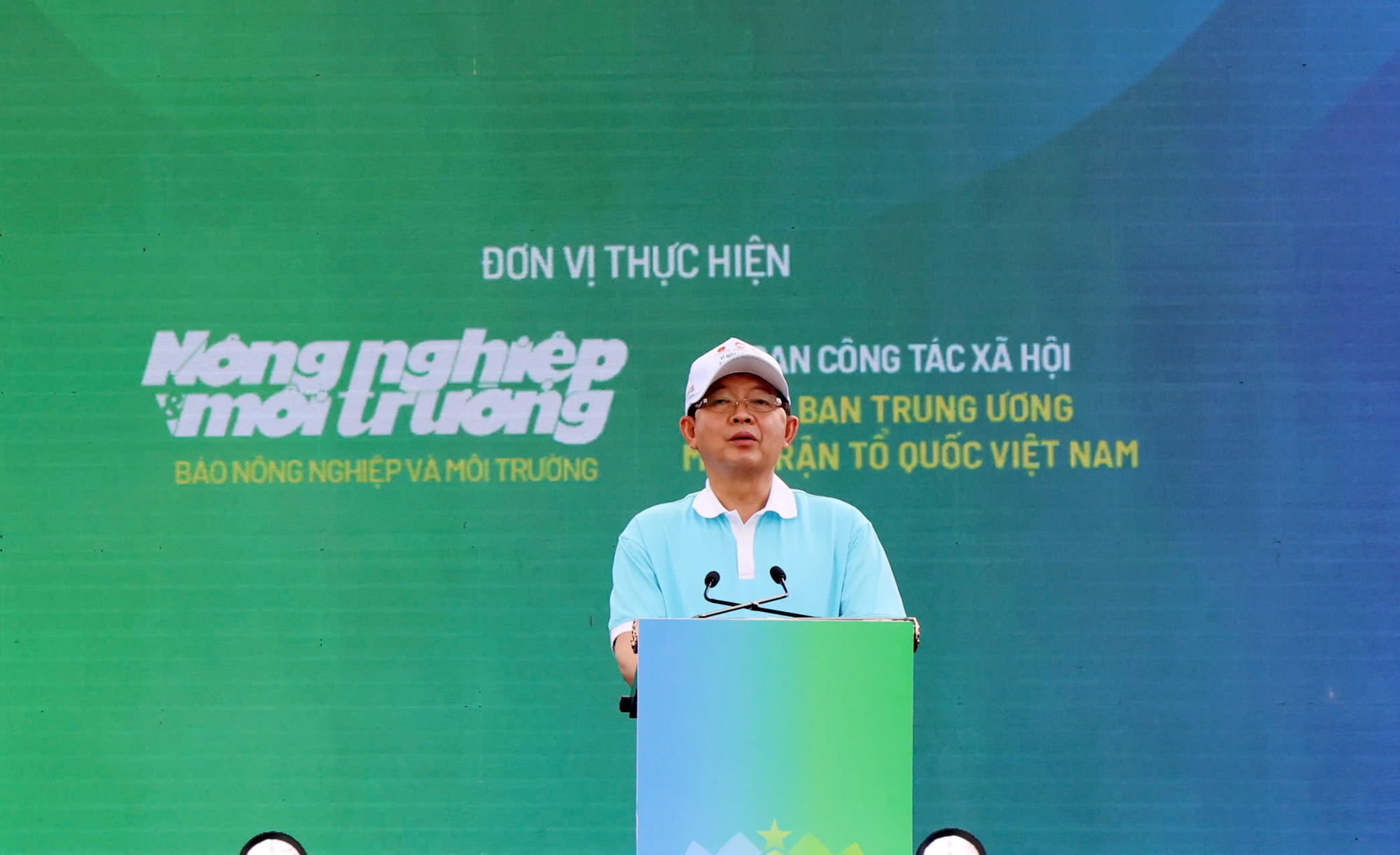 Phát động quốc gia Phong trào toàn dân bảo vệ môi trường, vì một Việt Nam xanh - sạch - đẹp