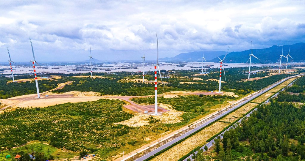 Gia Lai yêu cầu đẩy nhanh tiến độ khởi công các dự án năng lượng tái tạo