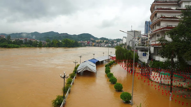 Chủ động phòng ngừa, ứng phó sự cố môi trường mùa mưa bão