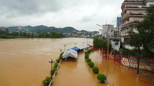 Chủ động phòng ngừa, ứng phó sự cố môi trường mùa mưa bão