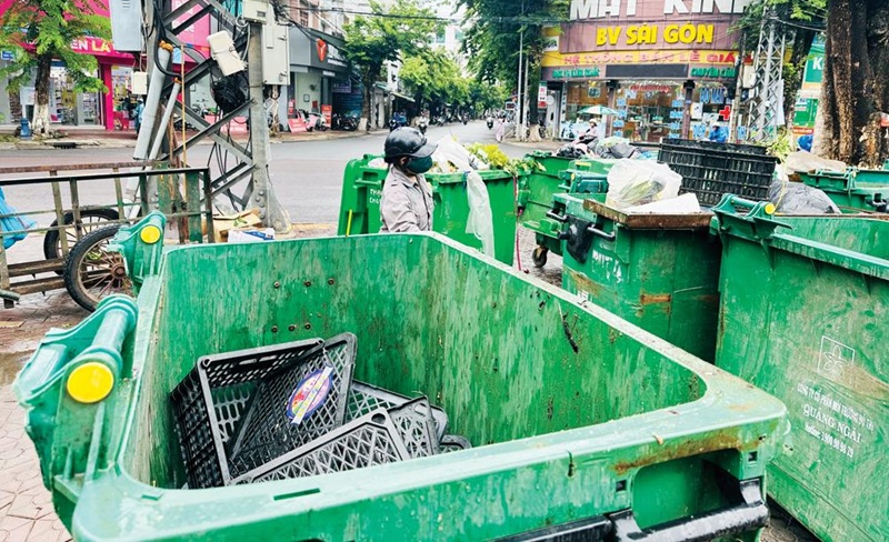Hoàn thiện hạ tầng kỹ thuật đáp ứng yêu cầu thu gom, phân loại rác thải Hoàn thiện hạ tầng kỹ thuật đáp ứng yêu cầu thu gom, phân loại rác thải