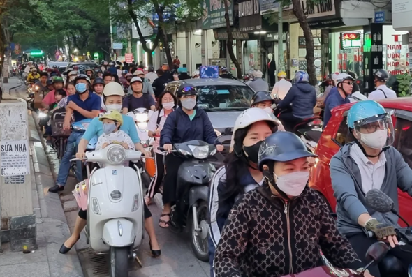 Hà Nội kiên trì lộ trình chuyển đổi sang năng lượng sạch, hình thành các vùng phát thải thấp