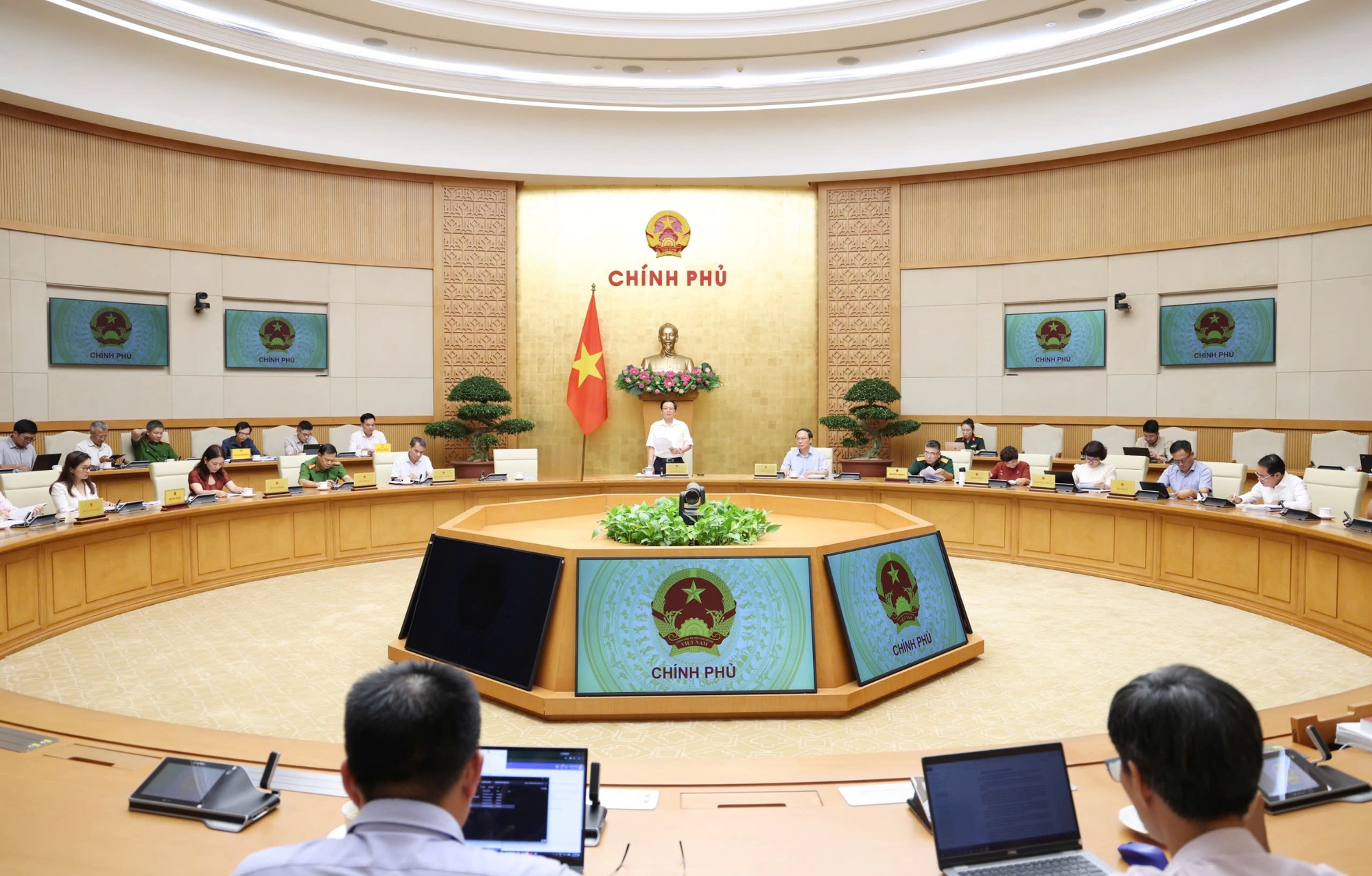 Hoàn thiện hành lang pháp lý về môi trường phục vụ phát triển bền vững