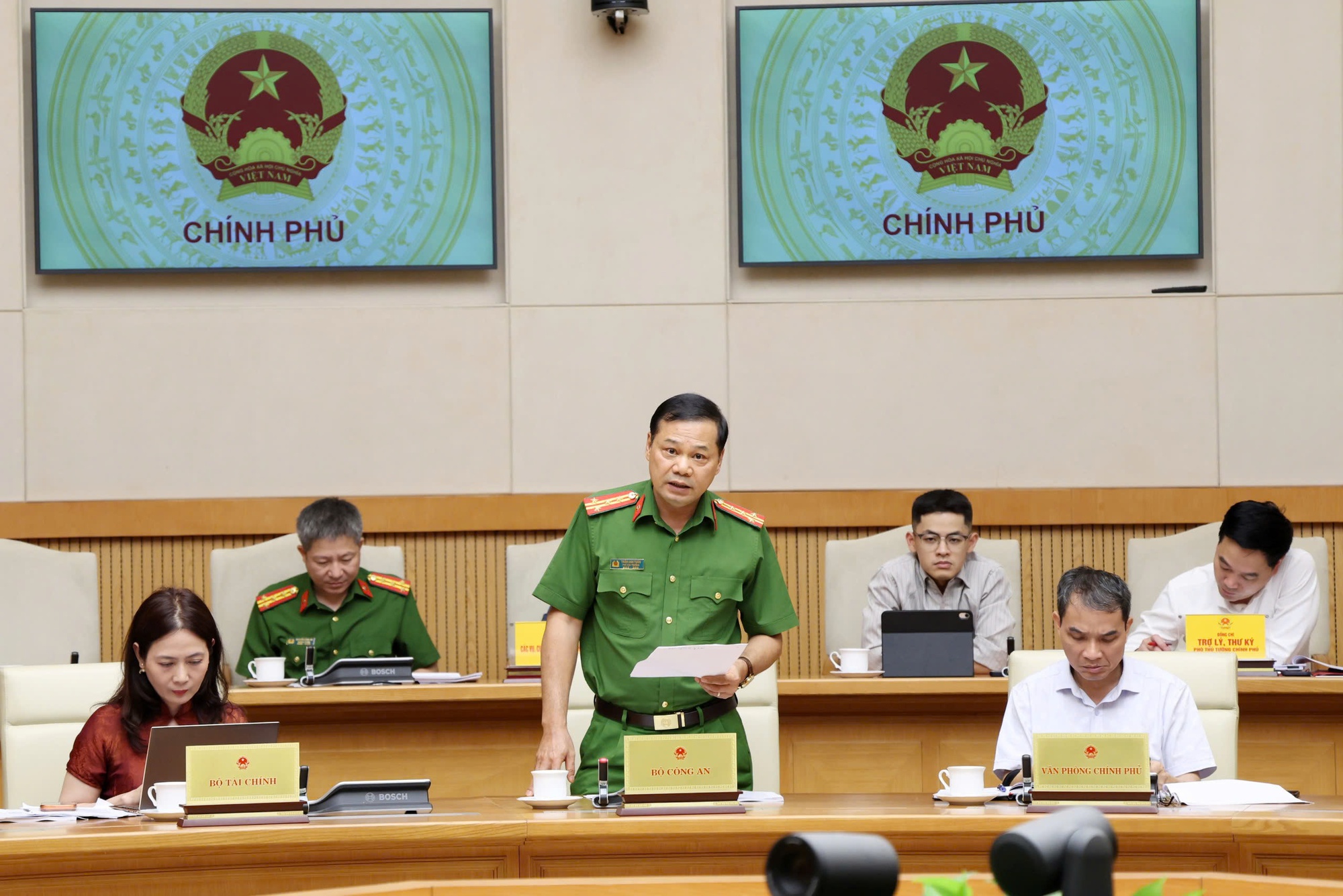 Hoàn thiện hành lang pháp lý về môi trường phục vụ phát triển bền vững