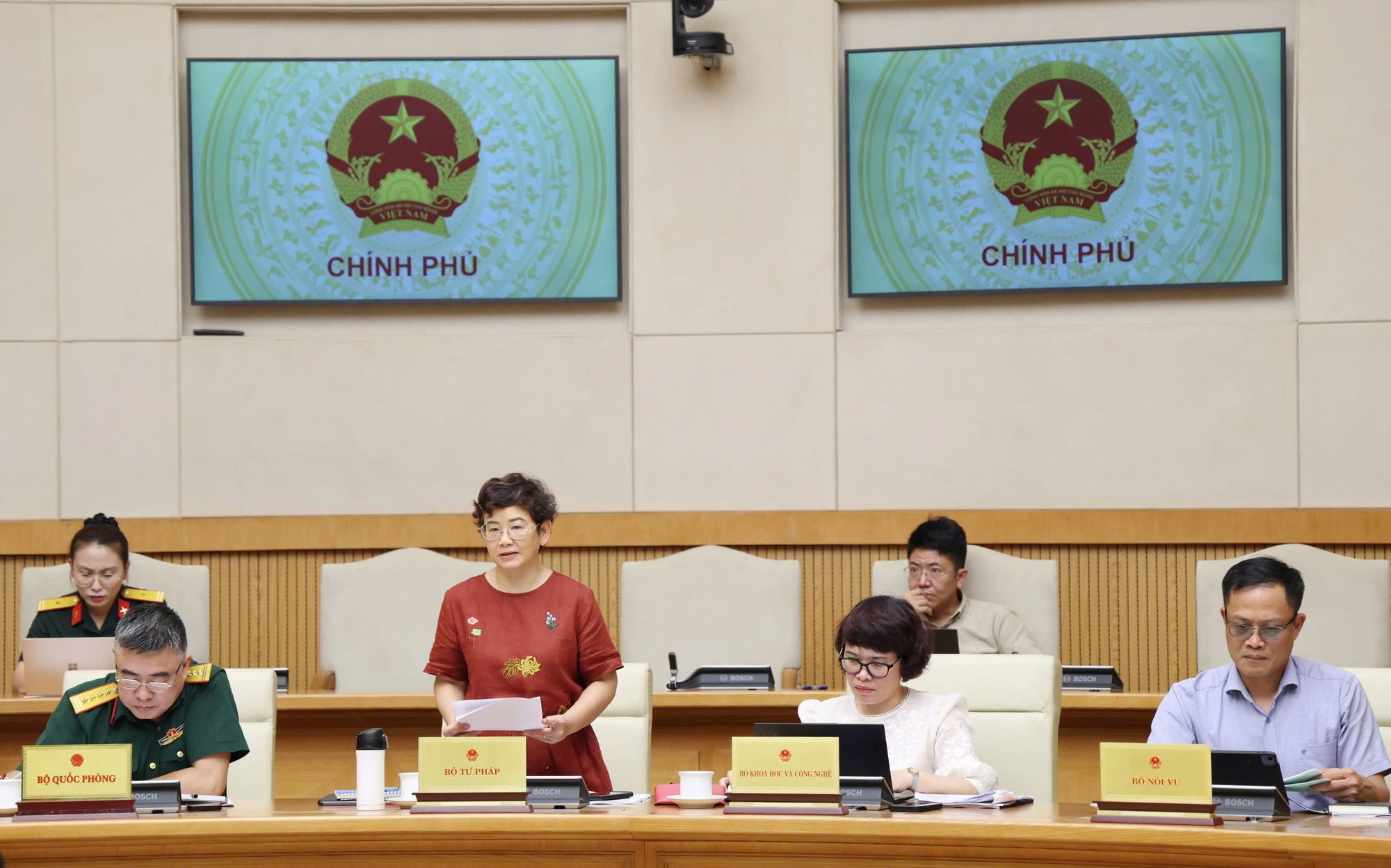 Hoàn thiện hành lang pháp lý về môi trường phục vụ phát triển bền vững