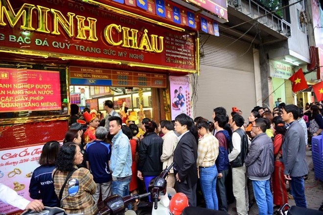 Tin ngân hàng ngày 1/7: Phát hiện doanh nghiệp thuê người xếp hàng mua vàng bình ổn giá