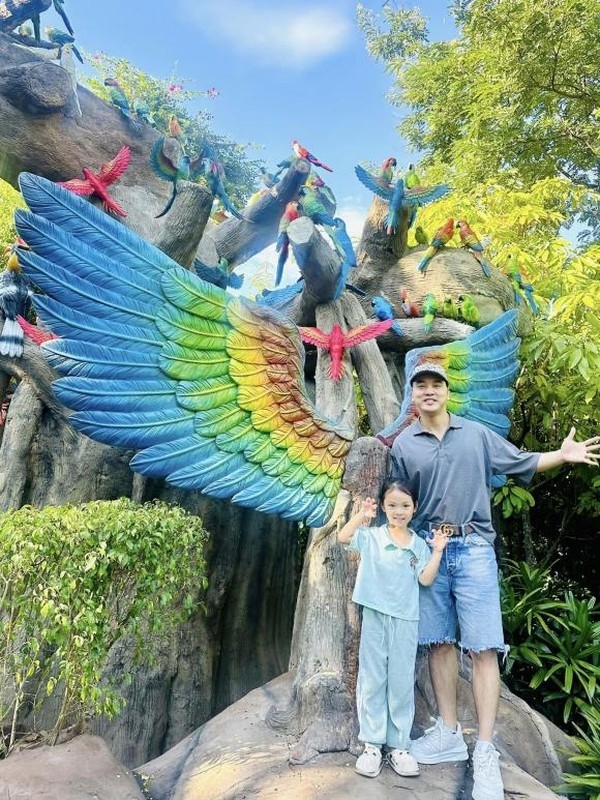 Khánh Vân lộ vòng eo săn chắc, Quỳnh Kool khoe vóc dáng cực đỉnh Khánh Vân lộ vòng eo săn chắc, Quỳnh Kool khoe vóc dáng cực đỉnh