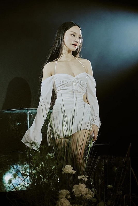 Cuộc sống độc thân, giàu có của Miu Lê ở tuổi 33 Cuộc sống độc thân, giàu có của Miu Lê ở tuổi 33