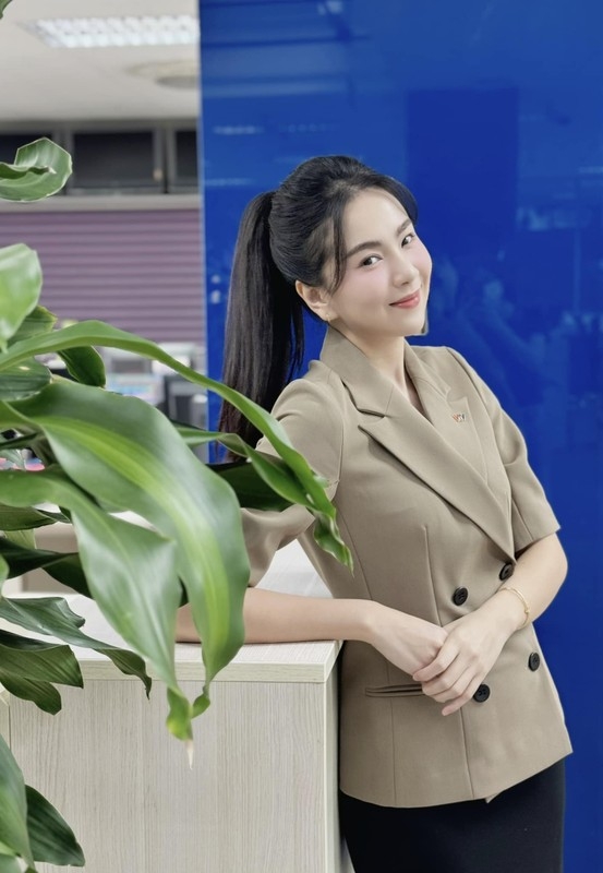 Thanh Hương “thả thính”, Hà Anh trở lại với công việc sau sinh