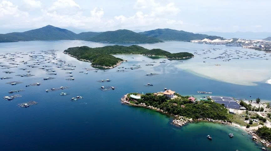 Khu kinh tế Vân Phong có thêm 2 khu đô thị biển hơn 65.308 tỷ đồng. Ảnh: Trung Nhân Khu kinh tế Vân Phong có thêm 2 khu đô thị biển hơn 65.308 tỷ đồng. Ảnh: Trung Nhân