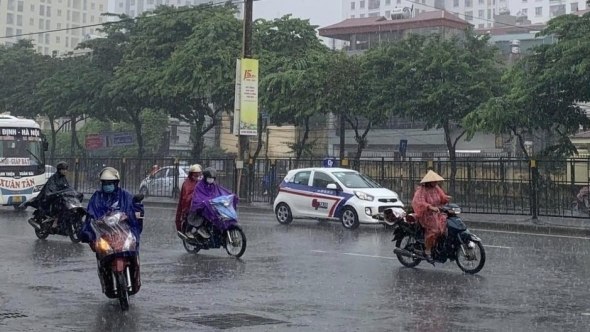 Cảnh báo gió mạnh, mưa lớn và nguy cơ ngập úng tại Hà Nội do ảnh hưởng của bão số 3