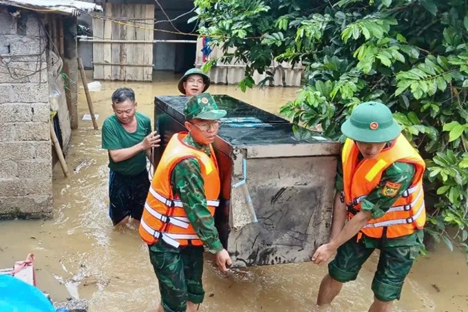 Nghệ An kêu gọi ủng hộ đồng bào bị thiệt hại do bão số 3 (Wipha)